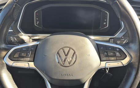Volkswagen Tiguan II, 2021 год, 2 900 000 рублей, 12 фотография