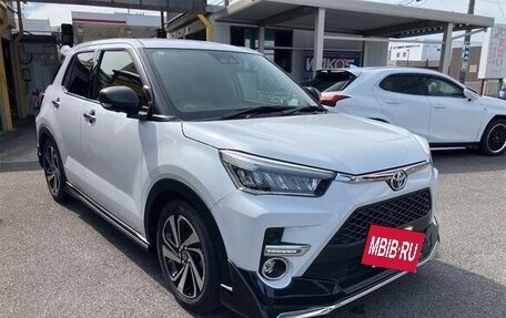 Toyota Raize I, 2023 год, 1 300 004 рублей, 3 фотография