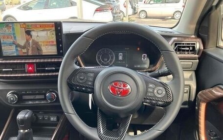 Toyota Raize I, 2023 год, 1 300 004 рублей, 11 фотография