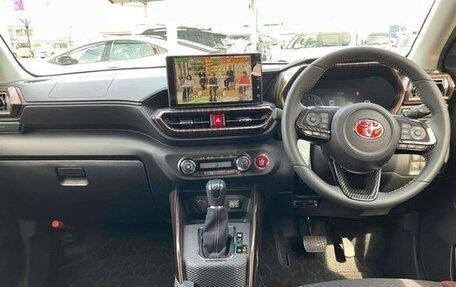 Toyota Raize I, 2023 год, 1 300 004 рублей, 14 фотография