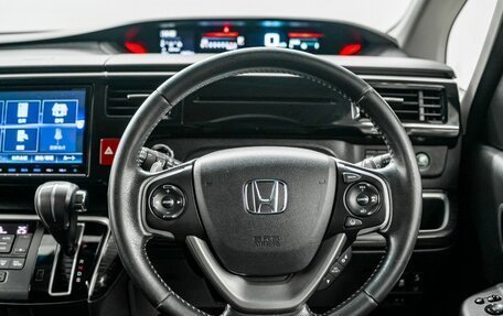 Honda Stepwgn IV, 2016 год, 1 900 000 рублей, 10 фотография