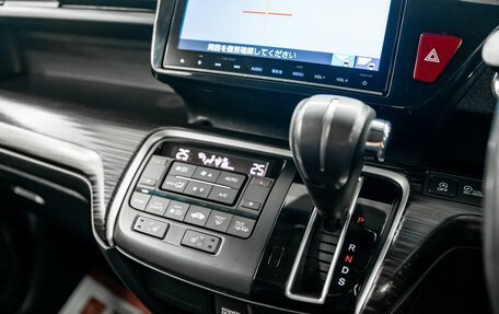 Honda Stepwgn IV, 2016 год, 1 900 000 рублей, 14 фотография