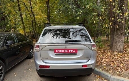 Mitsubishi Outlander III рестайлинг 3, 2013 год, 1 280 000 рублей, 2 фотография