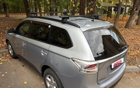 Mitsubishi Outlander III рестайлинг 3, 2013 год, 1 280 000 рублей, 3 фотография