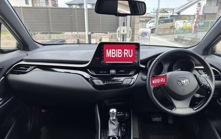 Toyota C-HR I рестайлинг, 2022 год, 1 493 000 рублей, 11 фотография