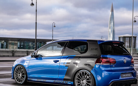 Volkswagen Golf R VII, 2011 год, 1 950 000 рублей, 1 фотография