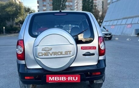 Chevrolet Niva I рестайлинг, 2011 год, 385 000 рублей, 2 фотография