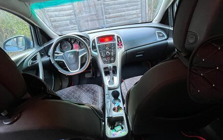 Opel Astra J, 2011 год, 620 000 рублей, 4 фотография