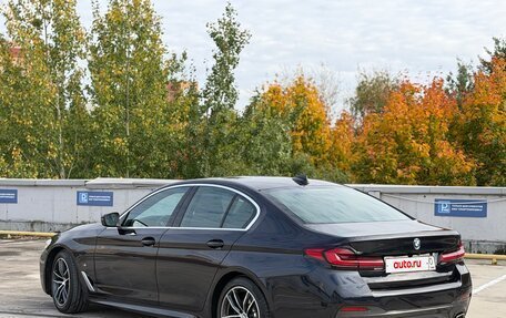 BMW 5 серия, 2022 год, 5 900 000 рублей, 4 фотография