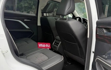 Haval H6, 2022 год, 1 305 000 рублей, 18 фотография