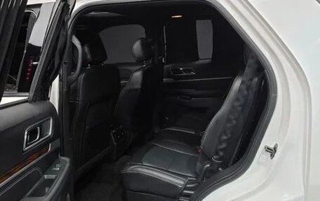 Ford Explorer VI, 2017 год, 5 826 000 рублей, 5 фотография