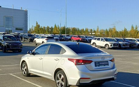 Hyundai Solaris II рестайлинг, 2018 год, 909 000 рублей, 11 фотография