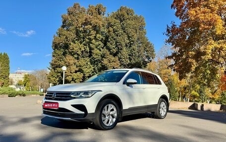 Volkswagen Tiguan II, 2021 год, 3 100 000 рублей, 1 фотография