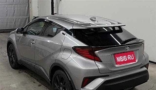 Toyota C-HR I рестайлинг, 2023 год, 1 905 000 рублей, 4 фотография
