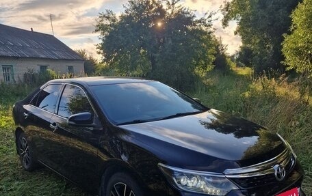Toyota Camry, 2017 год, 2 500 000 рублей, 2 фотография