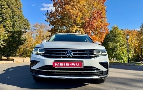 Volkswagen Tiguan II, 2021 год, 3 100 000 рублей, 3 фотография