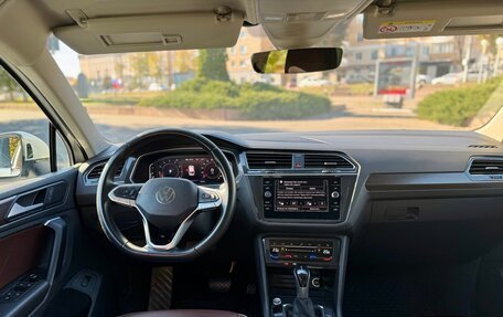 Volkswagen Tiguan II, 2021 год, 3 100 000 рублей, 21 фотография