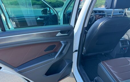 Volkswagen Tiguan II, 2021 год, 3 100 000 рублей, 16 фотография