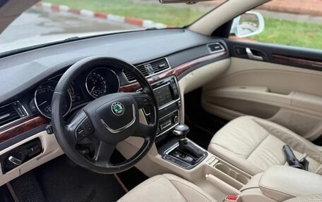 Skoda Superb III рестайлинг, 2012 год, 1 160 000 рублей, 4 фотография
