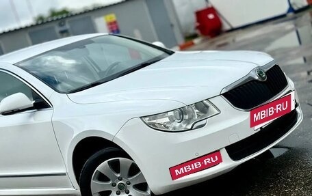 Skoda Superb III рестайлинг, 2012 год, 1 160 000 рублей, 2 фотография