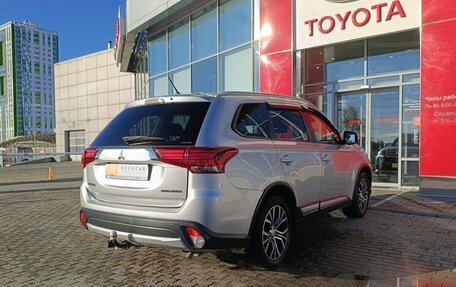 Mitsubishi Outlander III рестайлинг 3, 2016 год, 2 046 000 рублей, 14 фотография