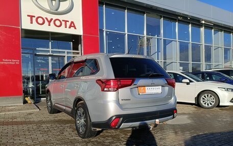 Mitsubishi Outlander III рестайлинг 3, 2016 год, 2 046 000 рублей, 16 фотография
