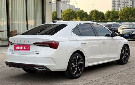 Skoda Octavia IV, 2023 год, 1 876 000 рублей, 4 фотография