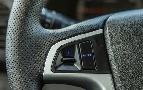 Hyundai Solaris II рестайлинг, 2011 год, 898 000 рублей, 17 фотография