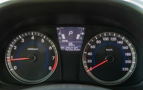 Hyundai Solaris II рестайлинг, 2011 год, 898 000 рублей, 9 фотография