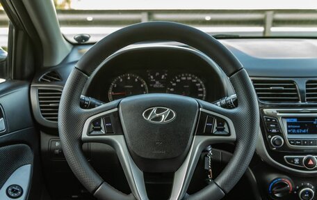 Hyundai Solaris II рестайлинг, 2011 год, 898 000 рублей, 16 фотография
