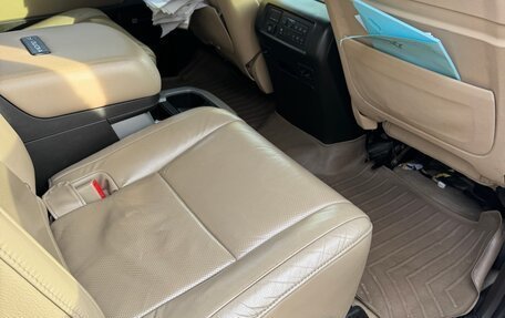 Toyota Sequoia II рестайлинг, 2008 год, 2 550 000 рублей, 9 фотография