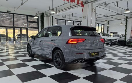 Volkswagen Golf VIII, 2023 год, 1 950 000 рублей, 4 фотография