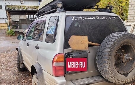 Suzuki Escudo III, 2001 год, 750 000 рублей, 3 фотография