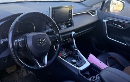 Toyota RAV4, 2019 год, 3 200 000 рублей, 5 фотография