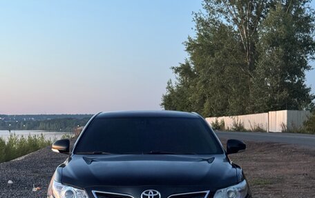 Toyota Camry, 2011 год, 1 100 000 рублей, 2 фотография