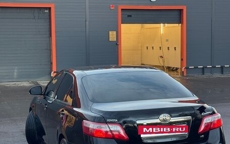 Toyota Camry, 2011 год, 1 100 000 рублей, 6 фотография
