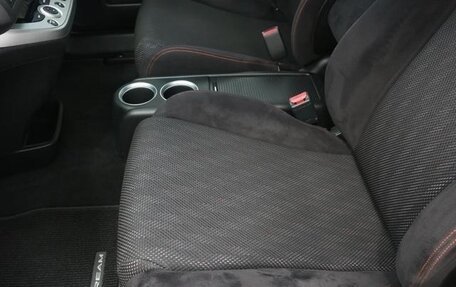Honda Stream II, 2013 год, 990 008 рублей, 13 фотография