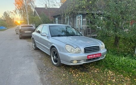 Hyundai Sonata IV рестайлинг, 2005 год, 330 000 рублей, 1 фотография
