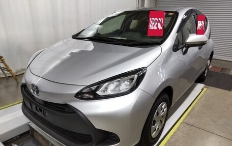Toyota Aqua, 2023 год, 1 045 000 рублей, 1 фотография