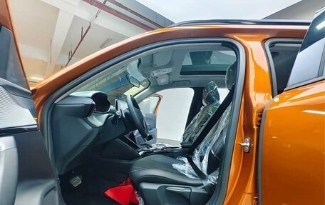 Peugeot 2008 II, 2022 год, 1 350 000 рублей, 8 фотография