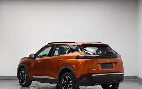 Peugeot 2008 II, 2022 год, 1 350 000 рублей, 2 фотография