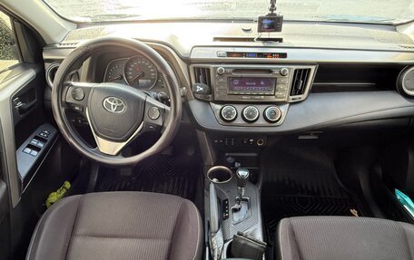 Toyota RAV4, 2013 год, 1 650 000 рублей, 6 фотография