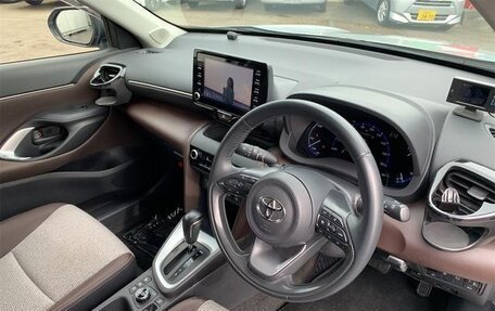 Toyota Yaris Cross, 2023 год, 1 560 000 рублей, 12 фотография