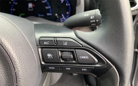 Toyota Yaris Cross, 2023 год, 1 560 000 рублей, 19 фотография
