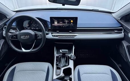 Geely Emgrand, 2022 год, 1 100 000 рублей, 7 фотография