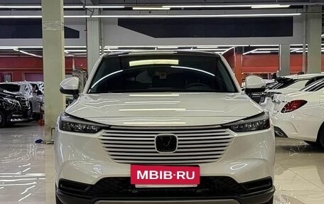 Honda Vezel, 2023 год, 2 100 000 рублей, 2 фотография