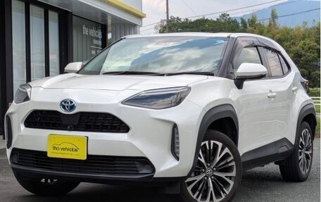 Toyota Yaris Cross, 2023 год, 1 535 000 рублей, 3 фотография