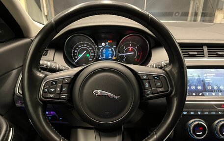 Jaguar E-Pace, 2018 год, 2 200 000 рублей, 20 фотография