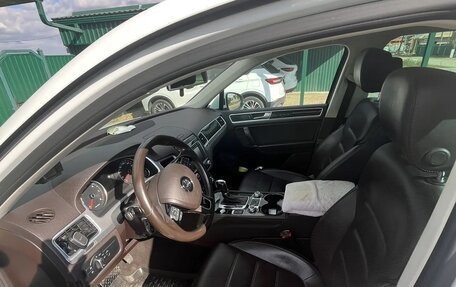 Volkswagen Touareg III, 2016 год, 4 300 000 рублей, 2 фотография