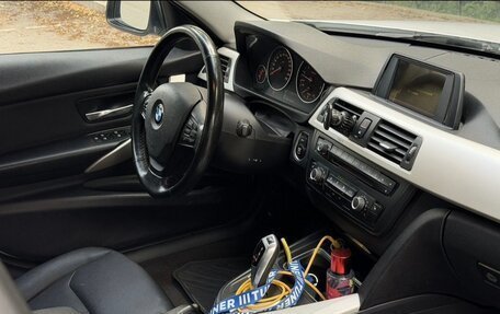BMW 3 серия, 2013 год, 1 296 000 рублей, 7 фотография